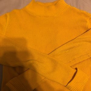Pull&Bear yellow ribbed knit top